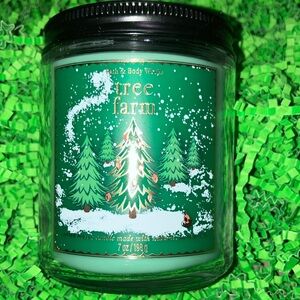 Tree Farm Scented Candle - Green